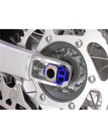 Zeta Guia Esticador de Roda Yamaha YZF 250/450 2012-2023 cor vermelho