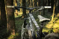 Protección básica para cuadro con gráficos lobo ALL MOUNTAIN STYLE AMSFG1WHWF