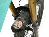 Guardabarros con gráficos Red Bull® Hardline ALL MOUNTAIN STYLE AMSMG1RBHG