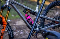 Bidón Elite Fly MUC-OFF 420-MO