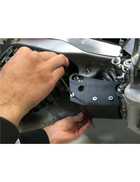 Protector de bieletas de plástico AXP HVA TE FE 14-17 AX1407 AX1407