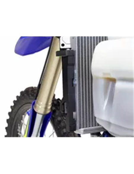 Protecciones de radiador en HDPE AXP RACING AX1767