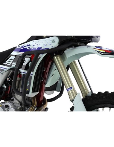 Defensas laterales y de motor trail aluminio negro texturado CROSSPRO AJP PR7 650 Adventure 17-24