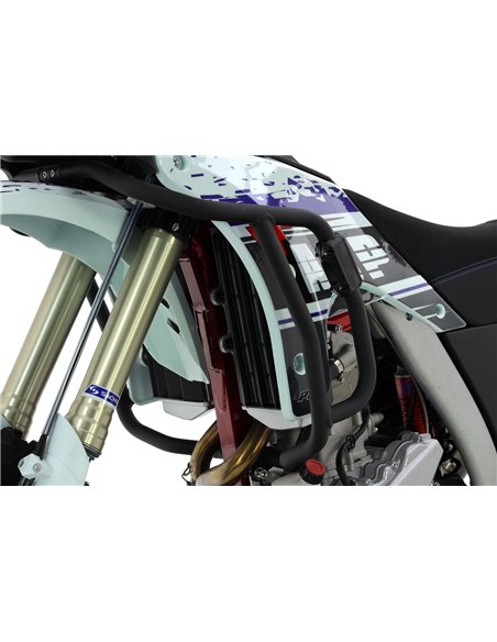 Defensas laterales y de motor trail aluminio negro texturado CROSSPRO AJP PR7 650 Adventure 17-24