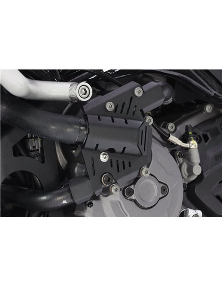 Protector de bomba de agua negro texturado CROSSPRO DUCATI DESERTX 2022-2024