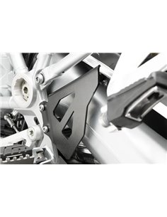 Protección bomba de freno SW-MOTECH SCT.07.174.10400/B