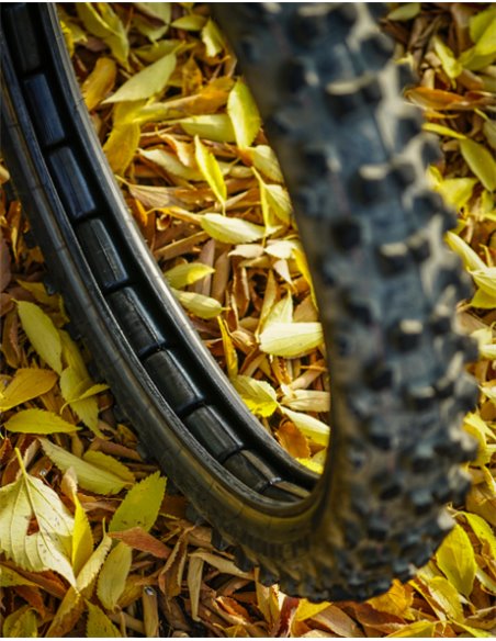 MOUSSE BALLS MR. WOLF delantero 21" ( 90/90-21 90/100-21 80/100-21 )