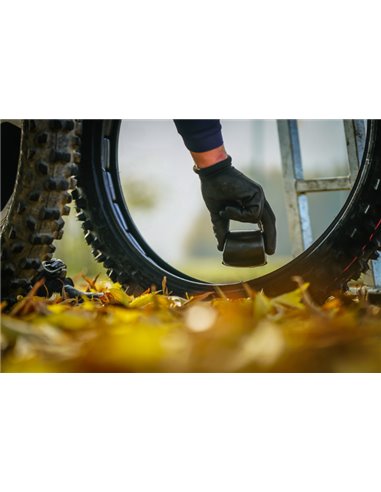 MOUSSE BALLS MR. WOLF delantero 21" ( 90/90-21 90/100-21 80/100-21 )