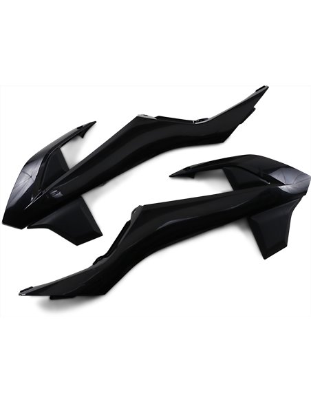 Tapas radiador Sx65 16-19 Blk Kt04073001 UFO-Plast