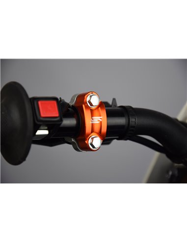 Abrazadera de manillar giratoria universal SCAR RBC4