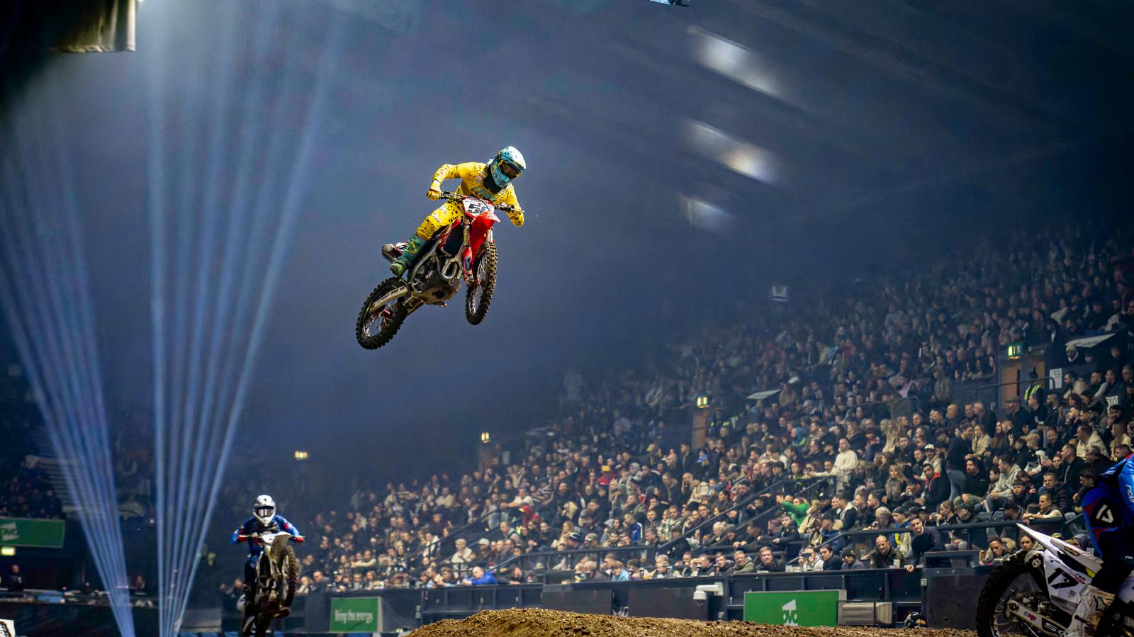 Belfast hace señas a los héroes locales