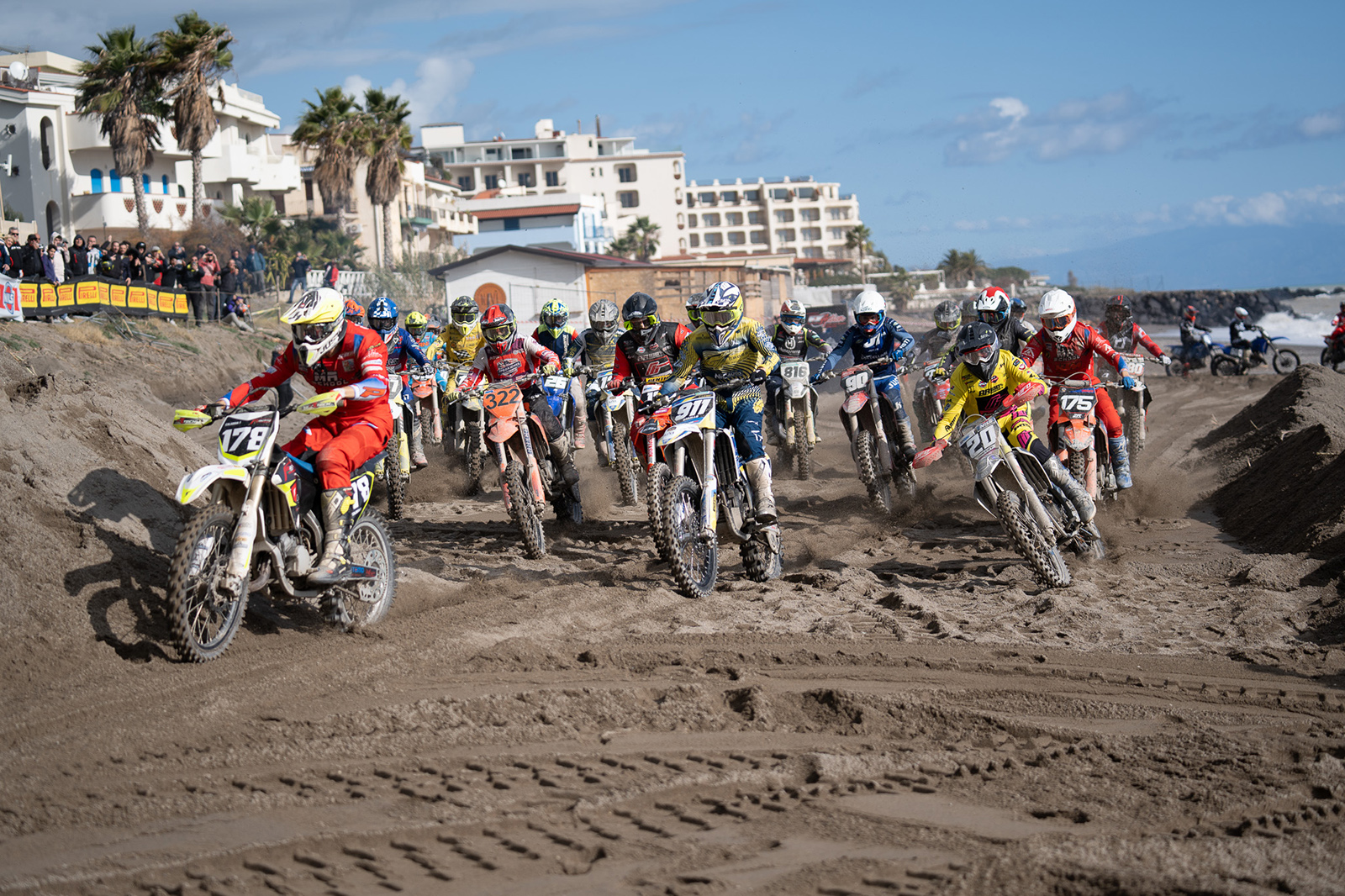 El internacional de Italia Supermarecross continúa en Fiumicino