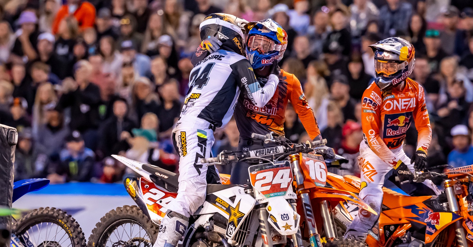 Explosión del pasado: los campeones chocan | Noticias