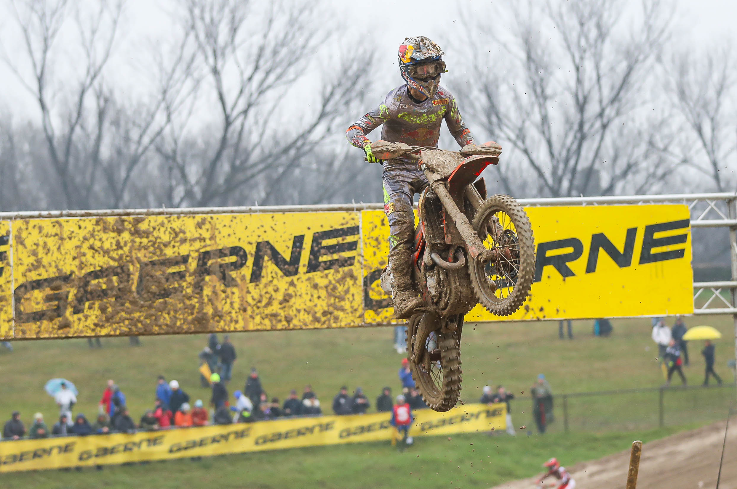 Tim Gajser (MX1) y Andrea Adamo (MX2) ganan la primera ronda de los internacionales de Italia. En 125 el ganador fue Mantovani.