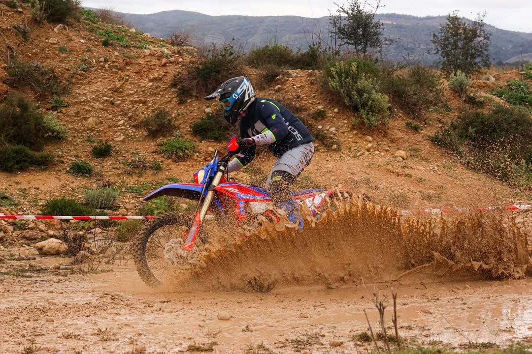 El Enduro valenciano arranca con una gran carrera en Sempere-La Pobla del Duc