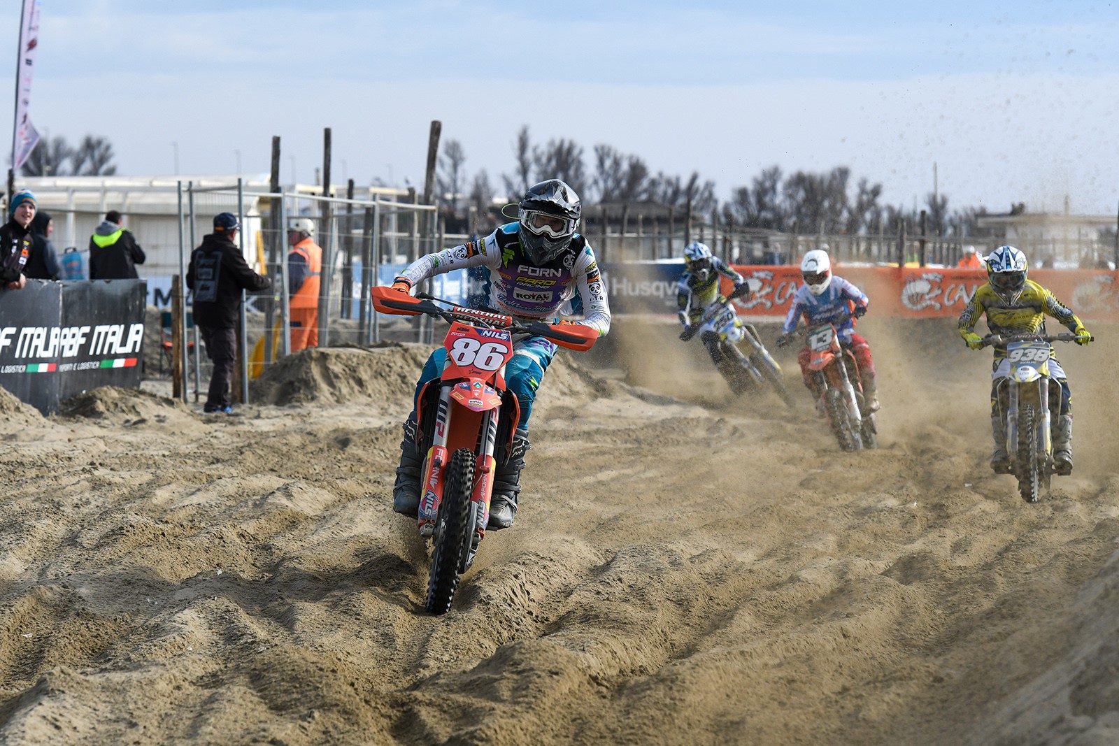 Rosolina cierra el internacional de Italia Supermarecross