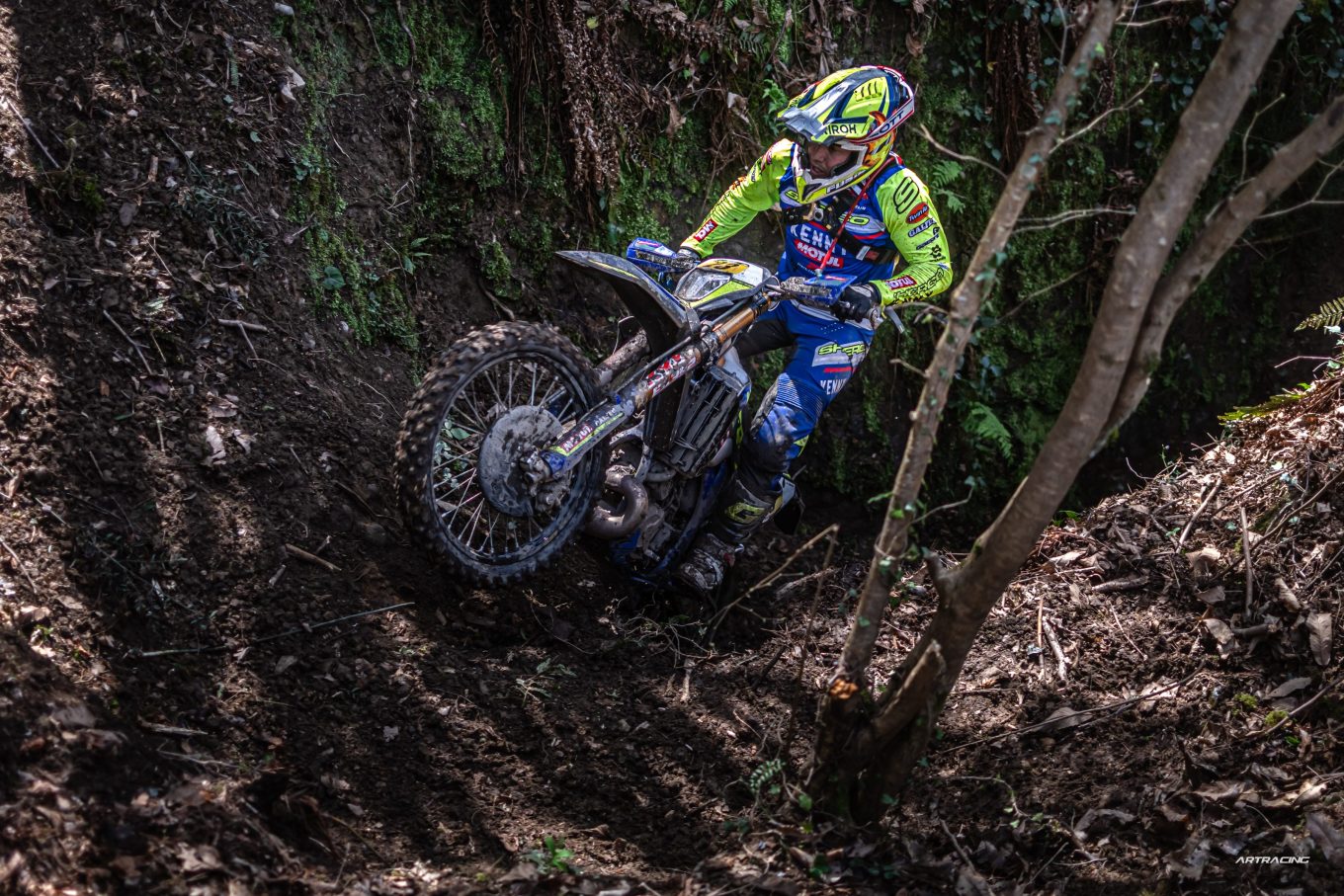 Mario Román gana el Hard Enduro de Oviedo