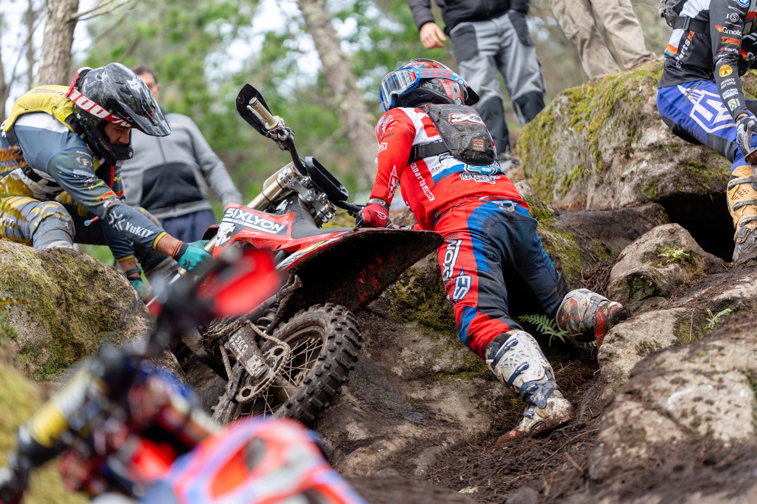 Hard Enduro A Peroxa: Francesc Moret más líder