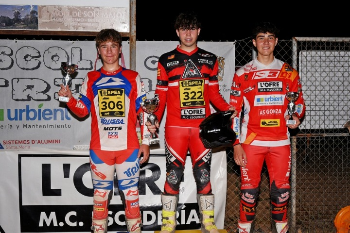 Así fue el IX Trial Base nocturno en Santa Maria del Camí