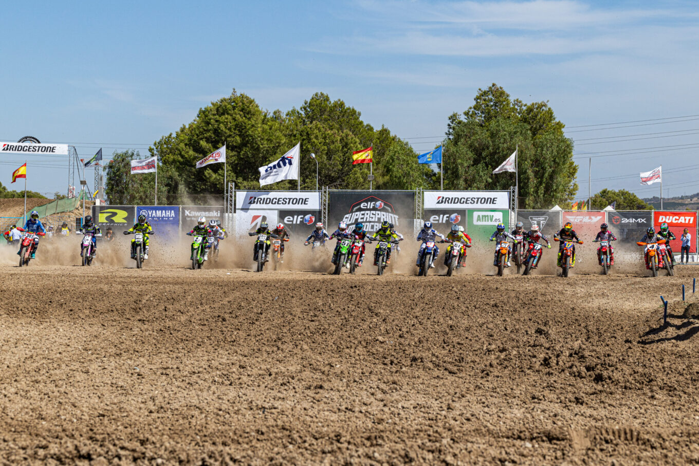 Butrón gana una frenética ELF SuperSprint Motocross