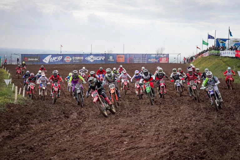 Stella, Bartolini, Brunzin y Tugnolo Primeras mesas rojas ama