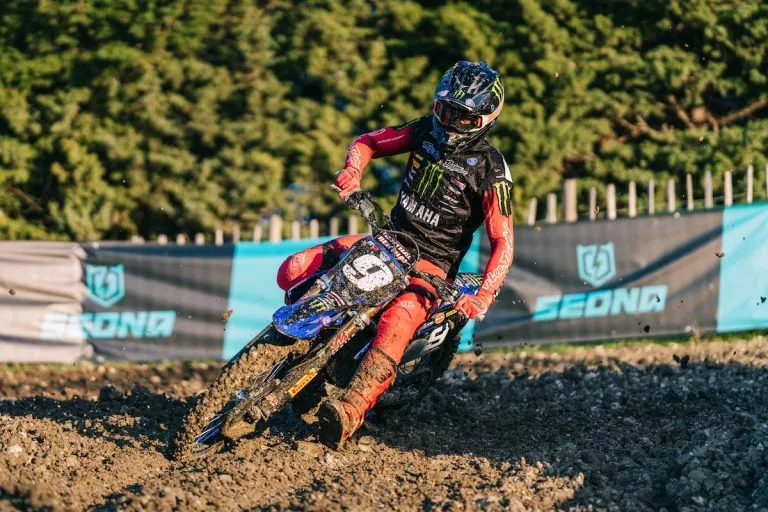 Tour 24mx: ¡Bénistant y Horgmo ganan en Pernes-les-Fontaines!