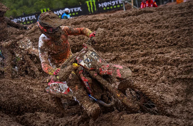 ¡VICTORIAS BAJO LA LLUVIA PARA GAJSER Y EVERTS EN UN HISTÓRICO MXGP DE CASTILLA LA MANCHA!
