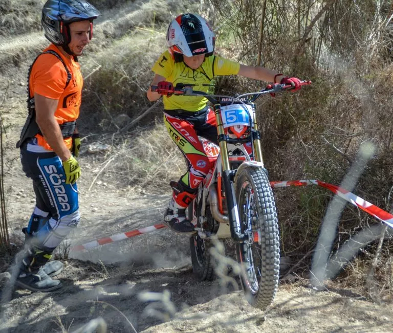 Pendientes del Trial de Alicante