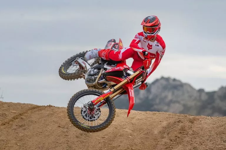 En Ottobiano, el prestigio de motocross italiano MX1-MX2 regresa. Los tiempos de la vida en FedarMototv