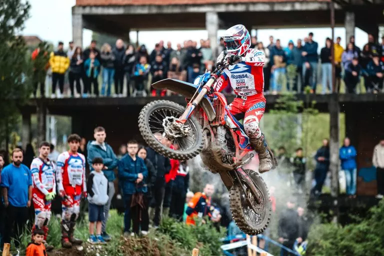Nuevo Podium para Pando en el nacional de Enduro. – FMPA