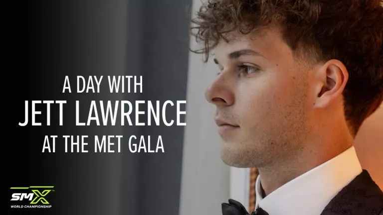 Un día en la vida de Jett Lawrence en la Gala Met