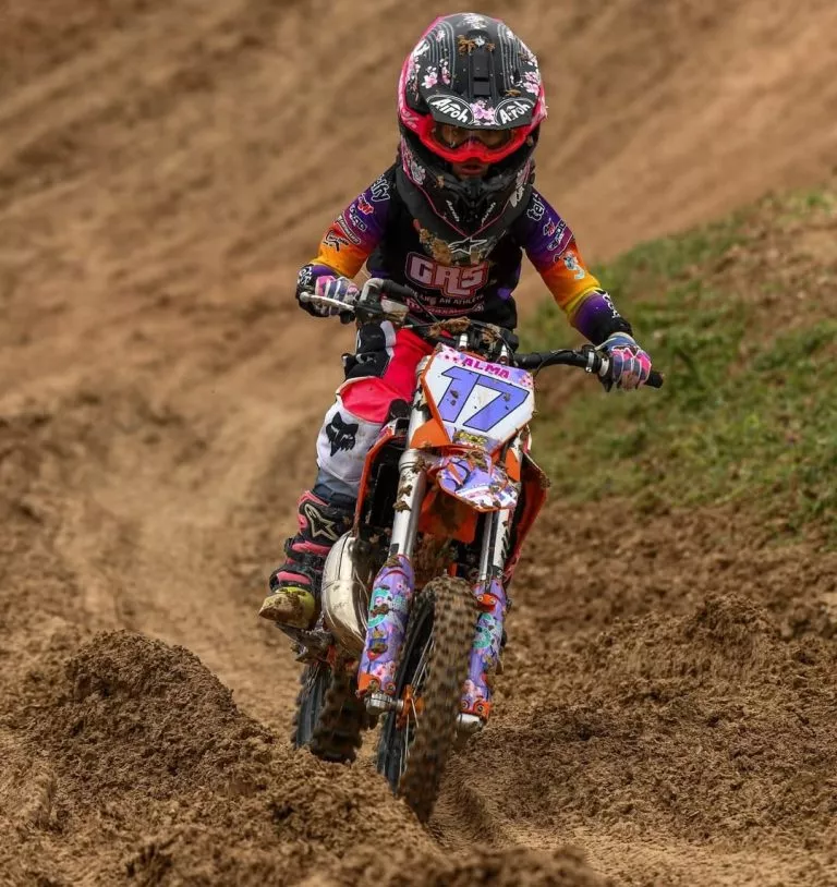 Massamagrell goza de una buena carrera de Motocross