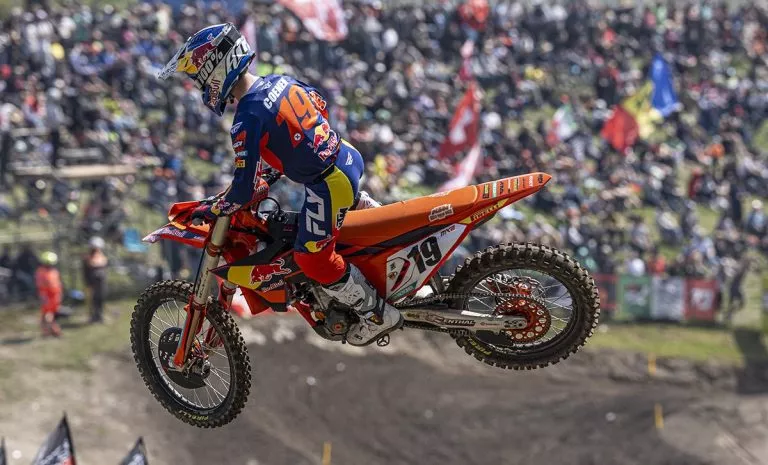 SACHA COENEN – Rápido como el rayo