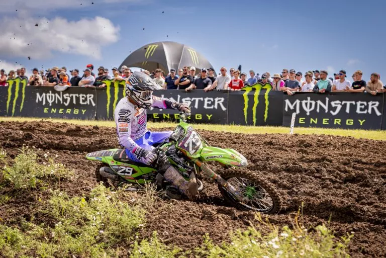 Francisco García arrasa en EMX250 y Mano Faure se adueña del Red Plate en EMX125