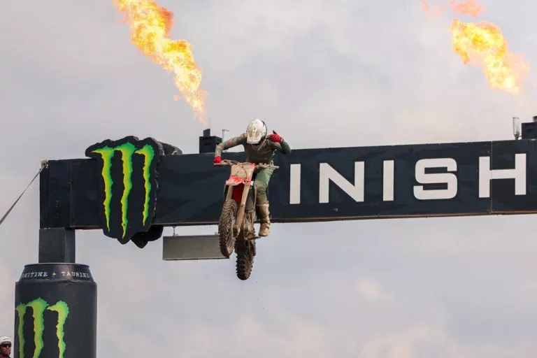 ZANOCZ, ALVISI y GARCÍA BRILLAN EN LA ARENA FINLANDESA DE KYMIRING