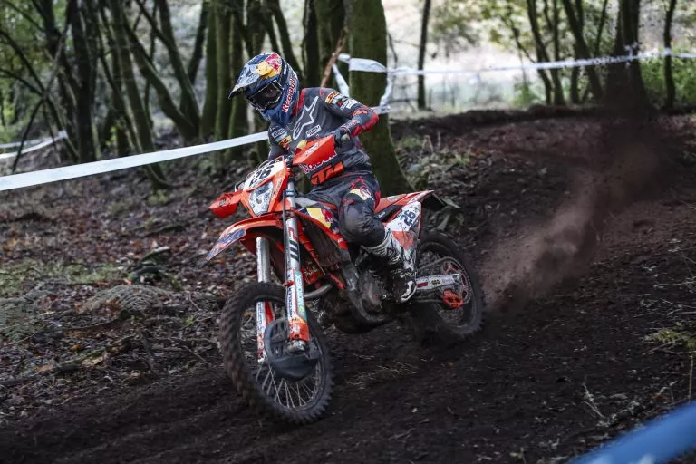 Enduro Piñor 2025: Josep garcía gana y Magain es líder